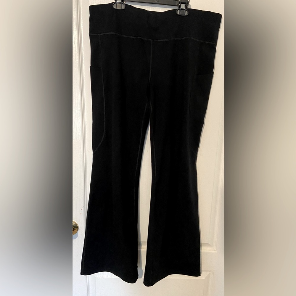 NWOT Black Yoga Pants